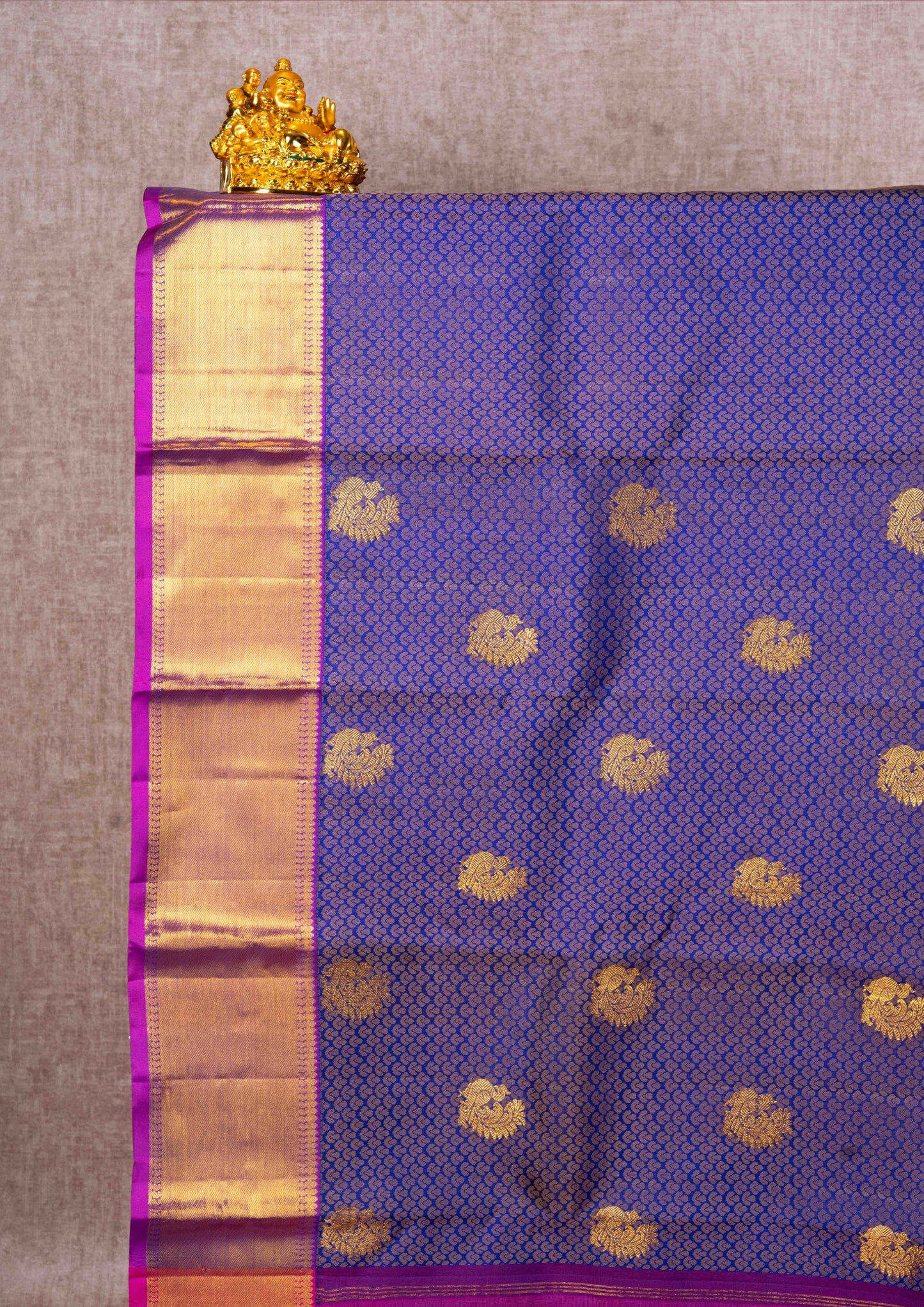 Kanjivaram Ink Blue Pure Silk Jacquard Saree With Pink Blouse