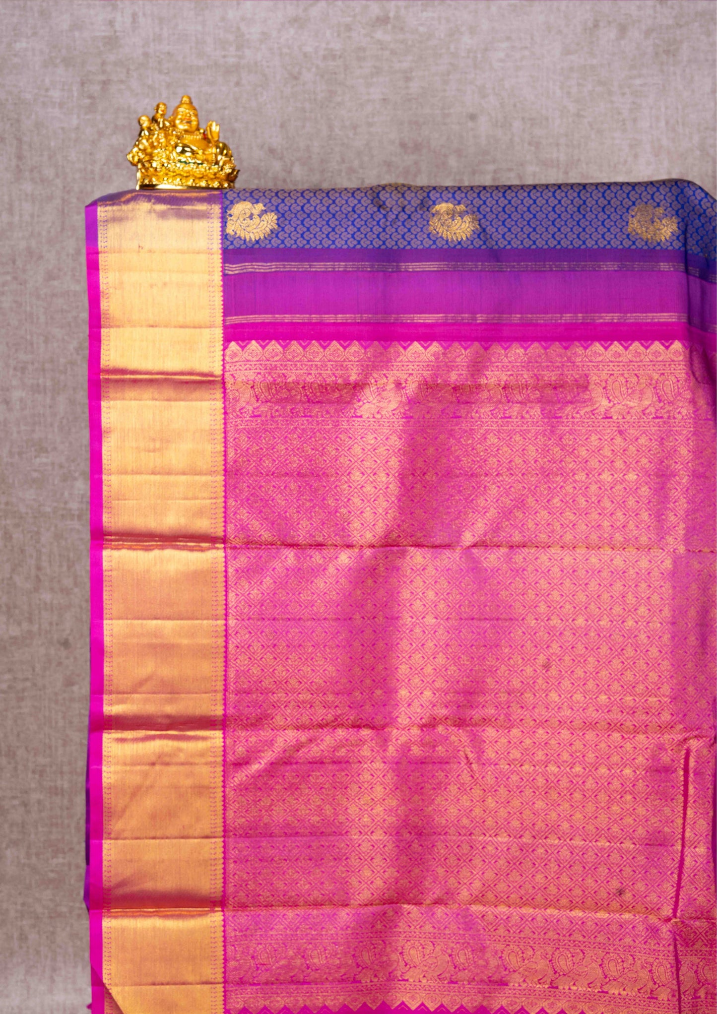 Kanjivaram Ink Blue Pure Silk Jacquard Saree With Pink Blouse