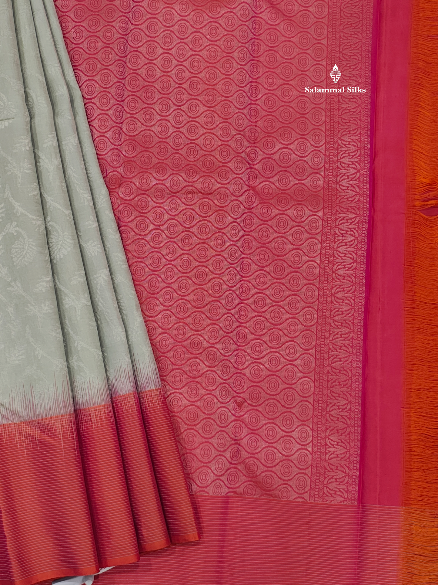 Kanjivaram Light Grey Pure Silk Saree With Pinkish Peach Border