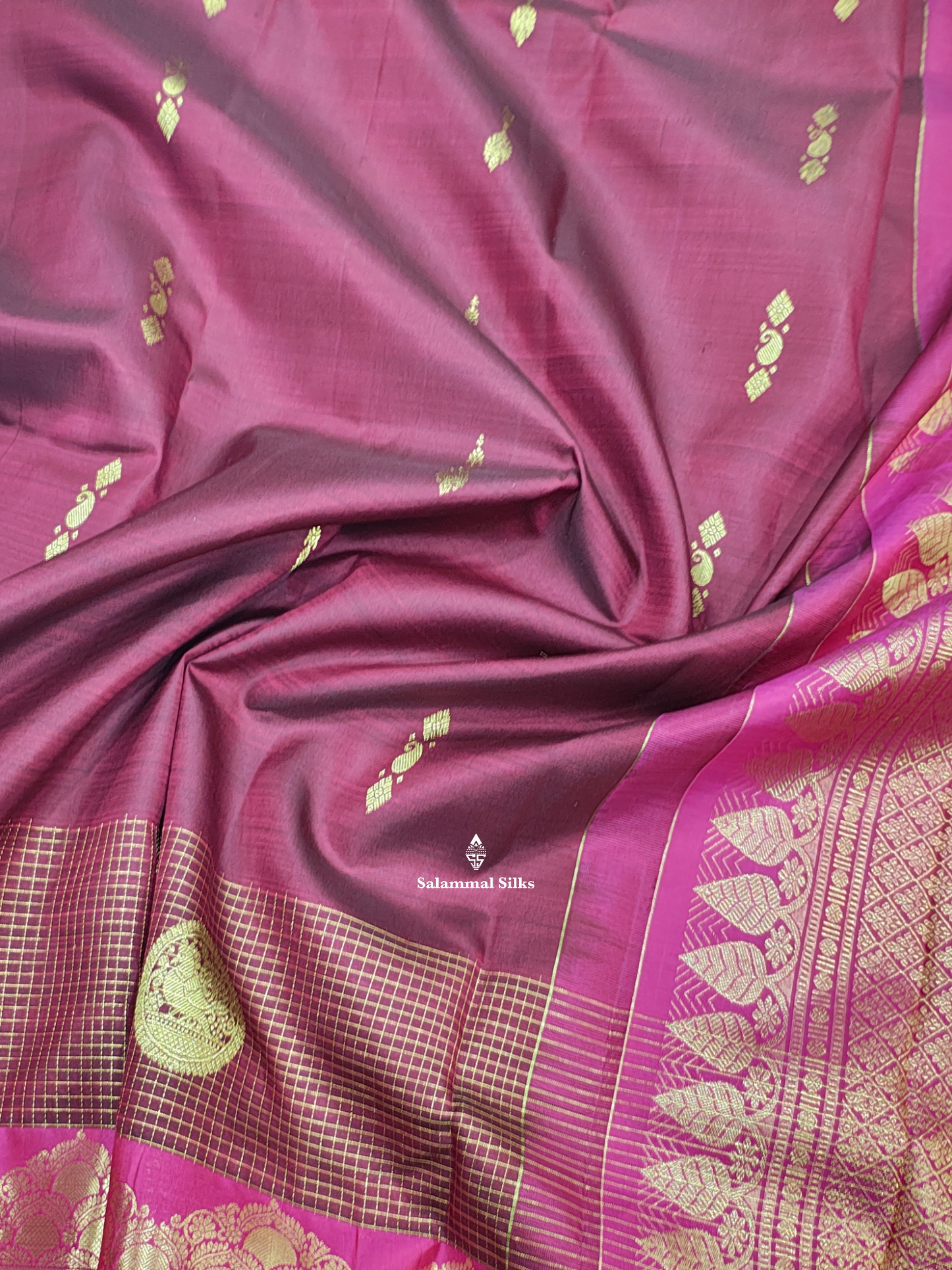 Kanjivaram Traditional Maroon Pure Silk Saree With Magenta Rose Border