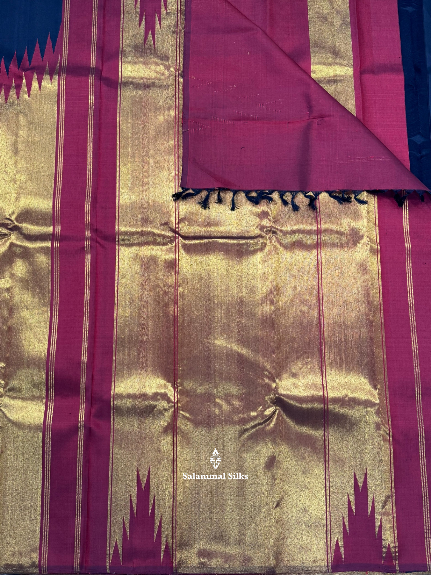 Kanjivaram Beautiful Korvai Black Raising Temple Border Pure Silk Saree With Maroon Blouse