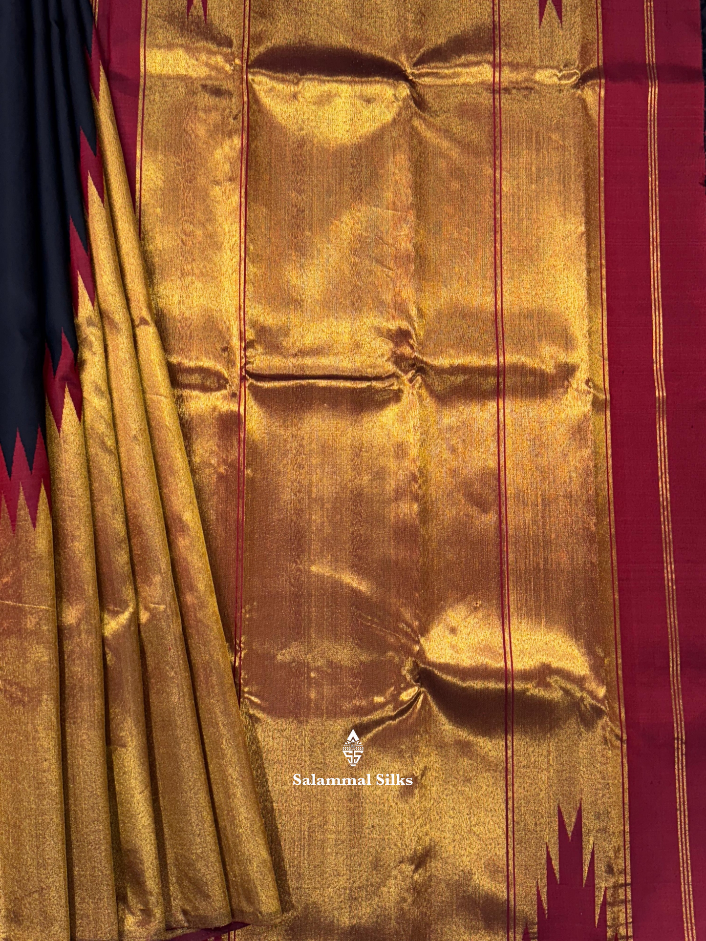 Kanjivaram Beautiful Korvai Black Raising Temple Border Pure Silk Saree With Maroon Blouse