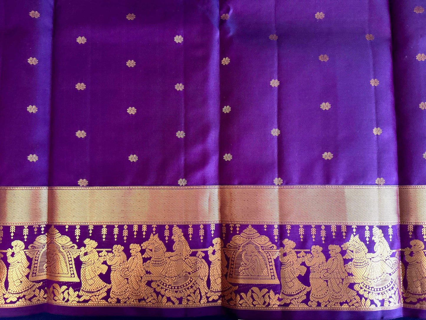 Dark Violet Silk Saree With Pallakku Border