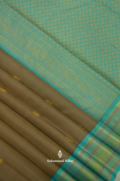 Kanjivaram Chocolate Brown Silk Saree With Sapphire Green Korvai Border