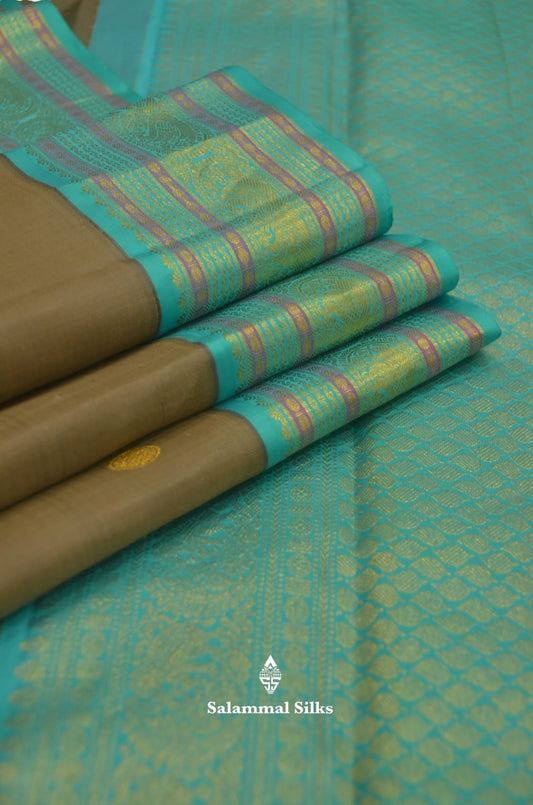 Kanjivaram Chocolate Brown Silk Saree With Sapphire Green Korvai Border