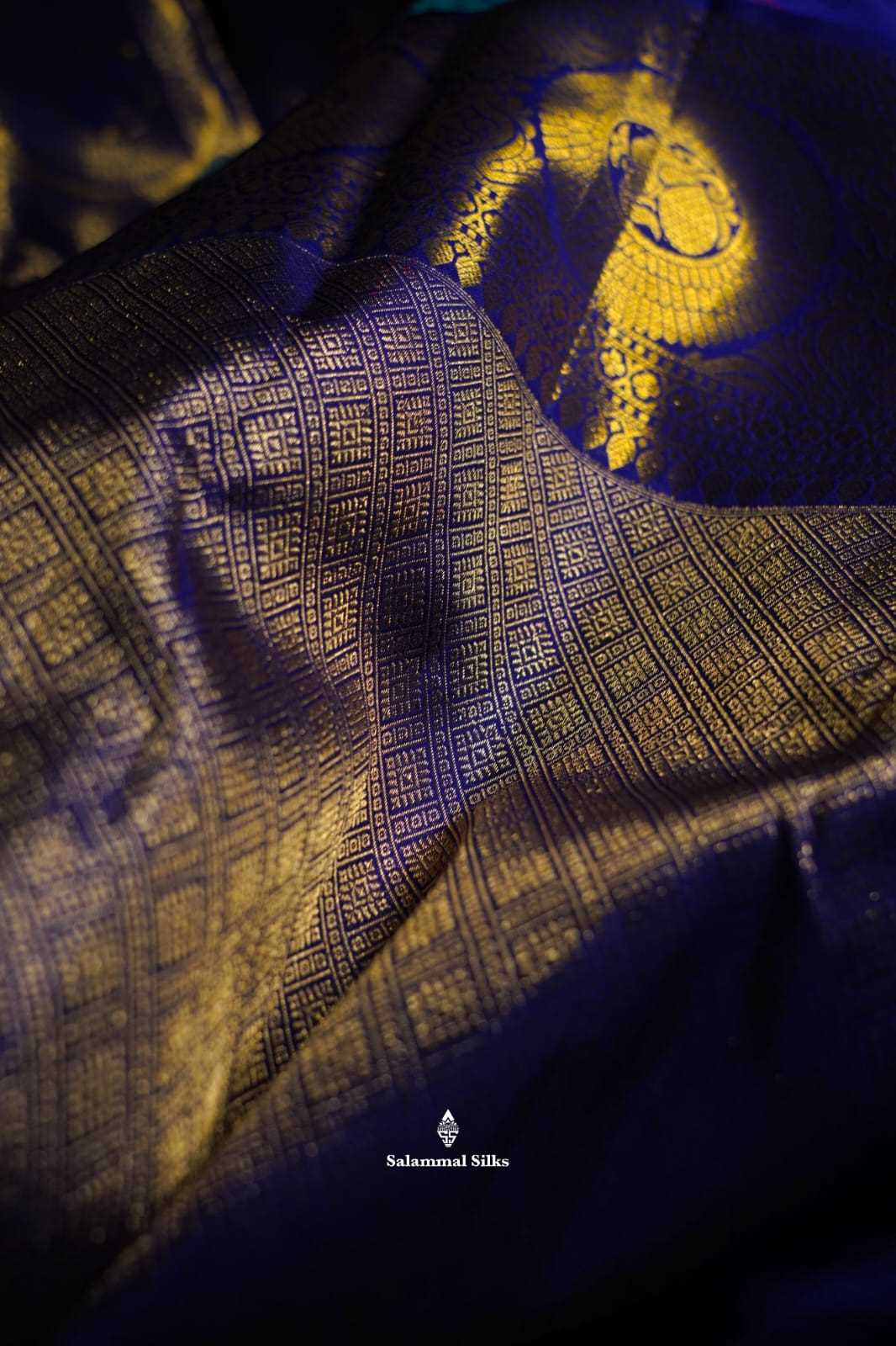 Kanjivaram Rama Green Silk Saree With Violet Blouse