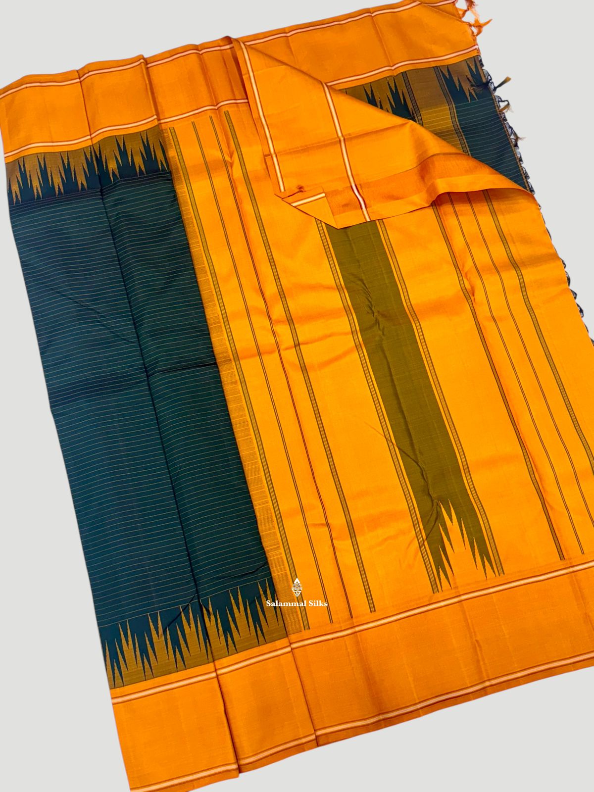 Kanjivaram Beautiful Bottle Green Pure Silk Saree  With Traditional Temple Border