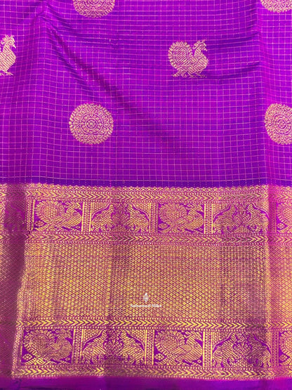 Kanjivaram Beautiful Vadamalli Traditional Checks Pure Silk Saree With Traditional Butta Border