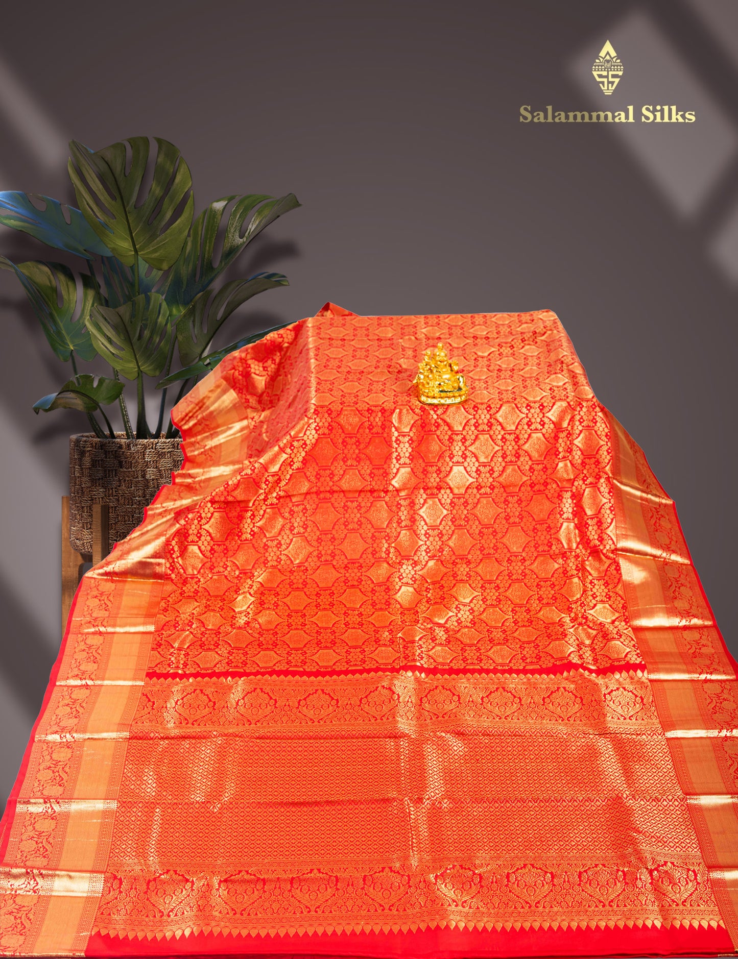 Kanjivaram Red Grand Pure Silk Saree With Blouse